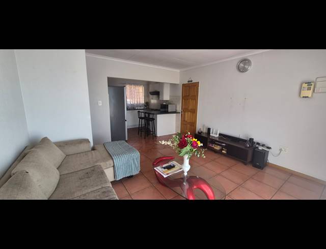 2 BEDROOM APARTMENT FOR SALE IN NORTHGATE